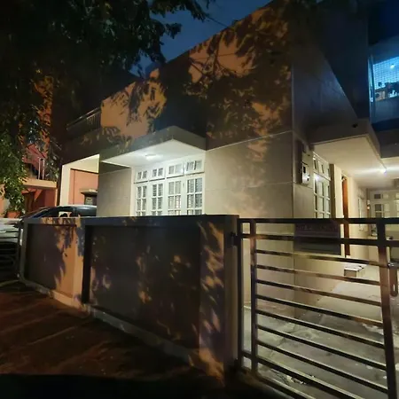 Homestayz Crown Bangalore Exterior photo