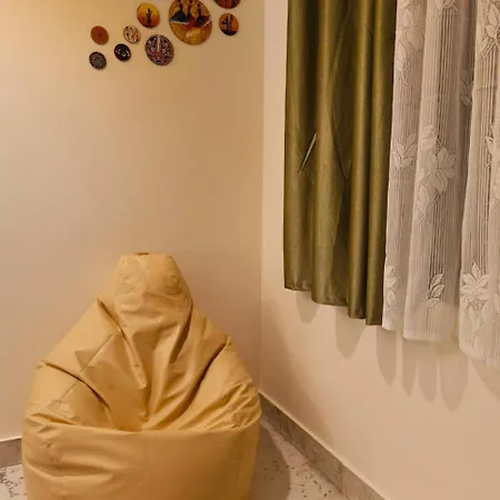 Homestayz Crown Bangalore Exterior photo